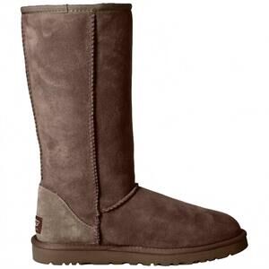 NEW UGG women's classic tall boots in chocolate